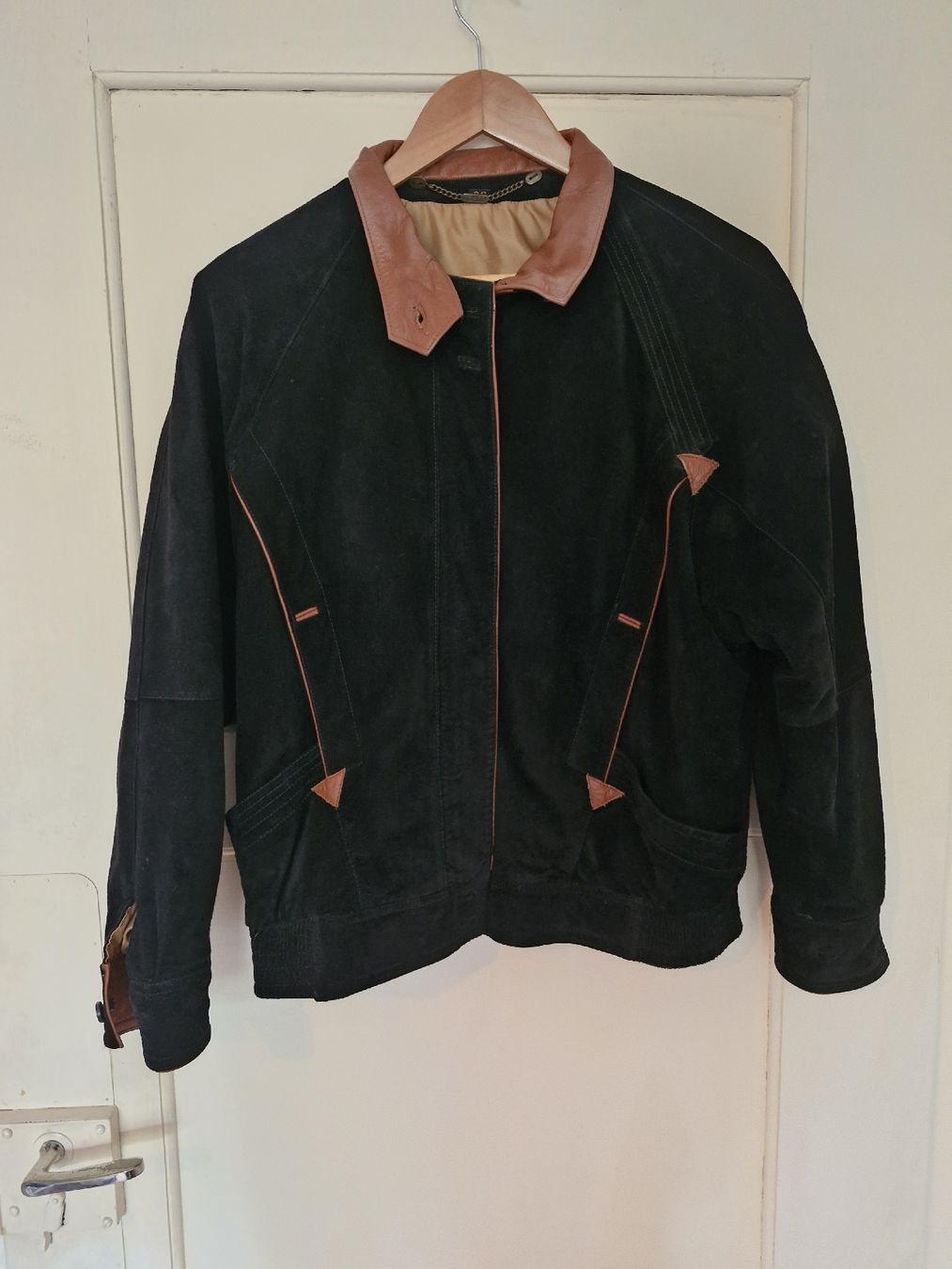 Giacche: Vintage Lederjacke, Norma Modell, Echtleder Gr. 36 – Usato da Bern venduto da rafikii