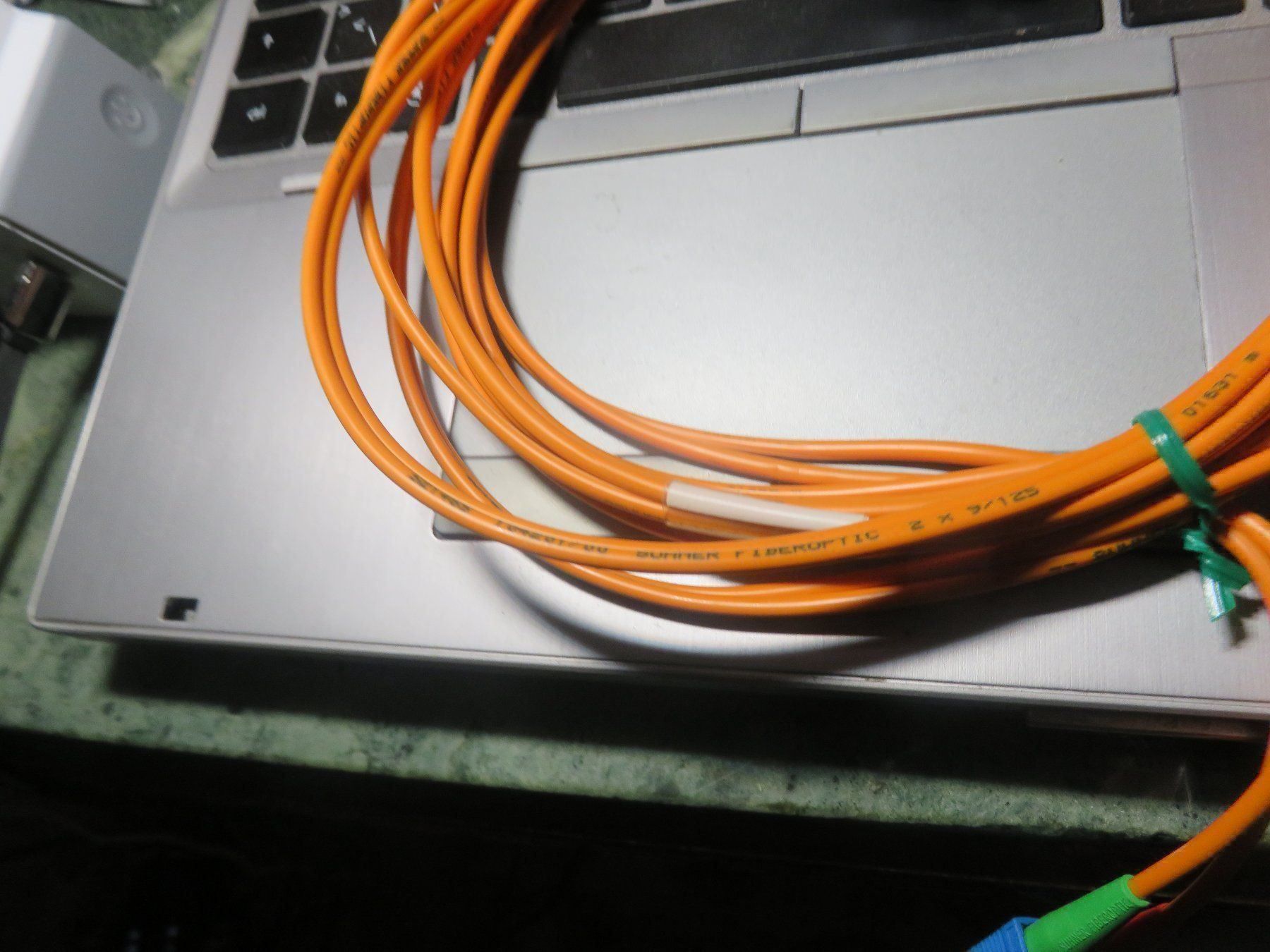 Câbles: Fiberoptic Suhner 3m Kabel(Lichtleiter) – Neuf avec emballage d'origine à Horw par Arta20000 6