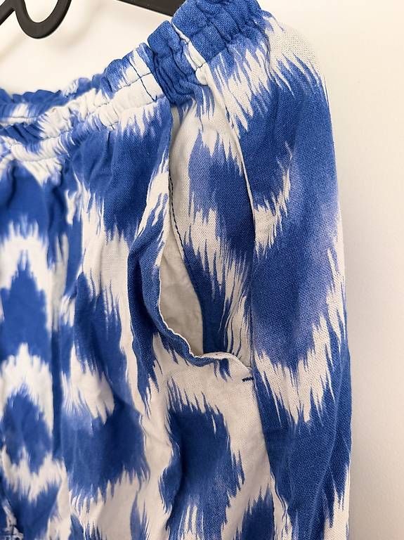 Gonne: Blau-weisser Damerock mit Taschen – Usato da Neuenegg venduto da sina.lndr 1