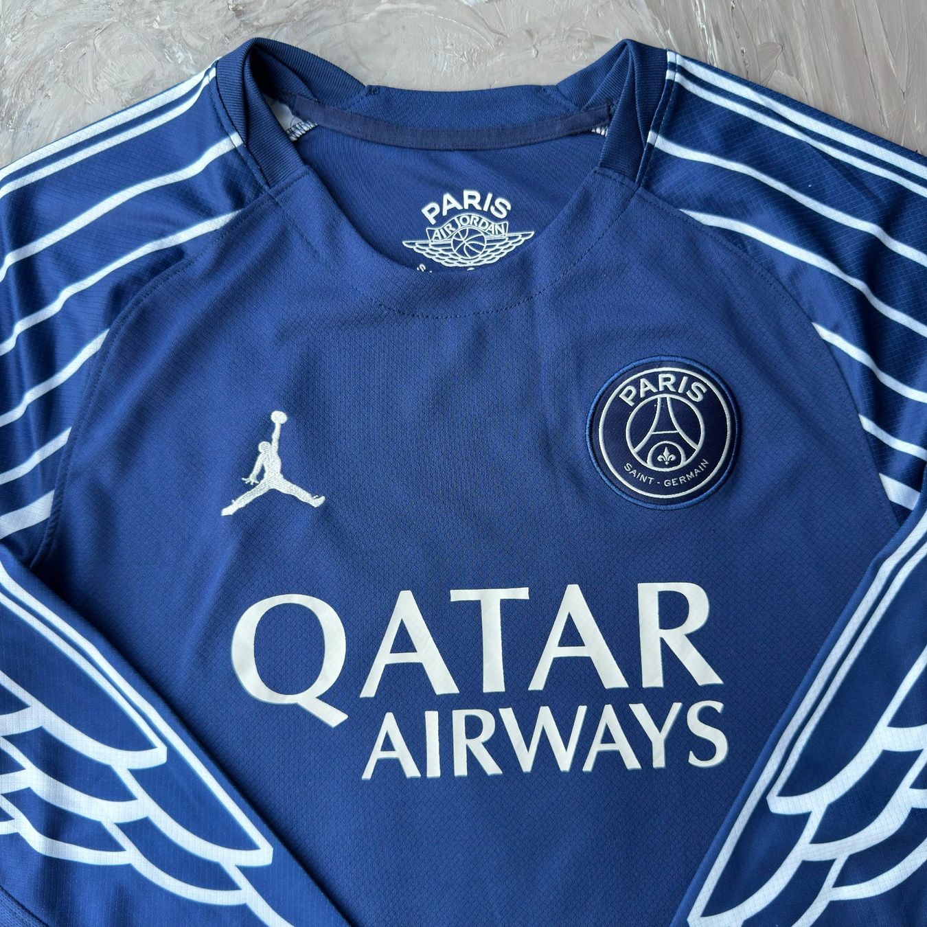 Canottiere & Pantaloni: Maillot Supporter Paris Saint-Germain, D. DOUÉ – Usato da Thônex venduto da Suisse.Shopping 3
