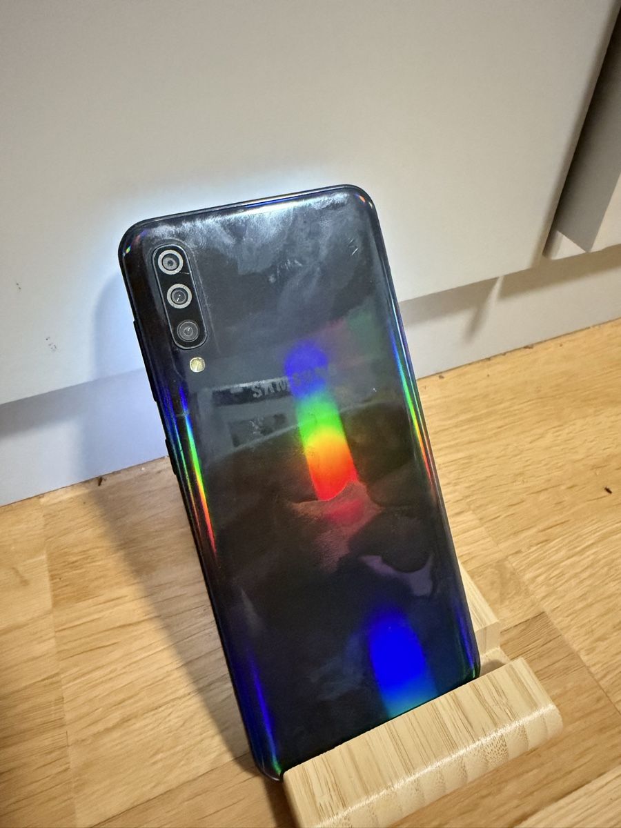 Samsung Handys / Smartphones: Samsung Galaxy A50 128Gb – Defekt aus Schötz von pavlovictrading 1