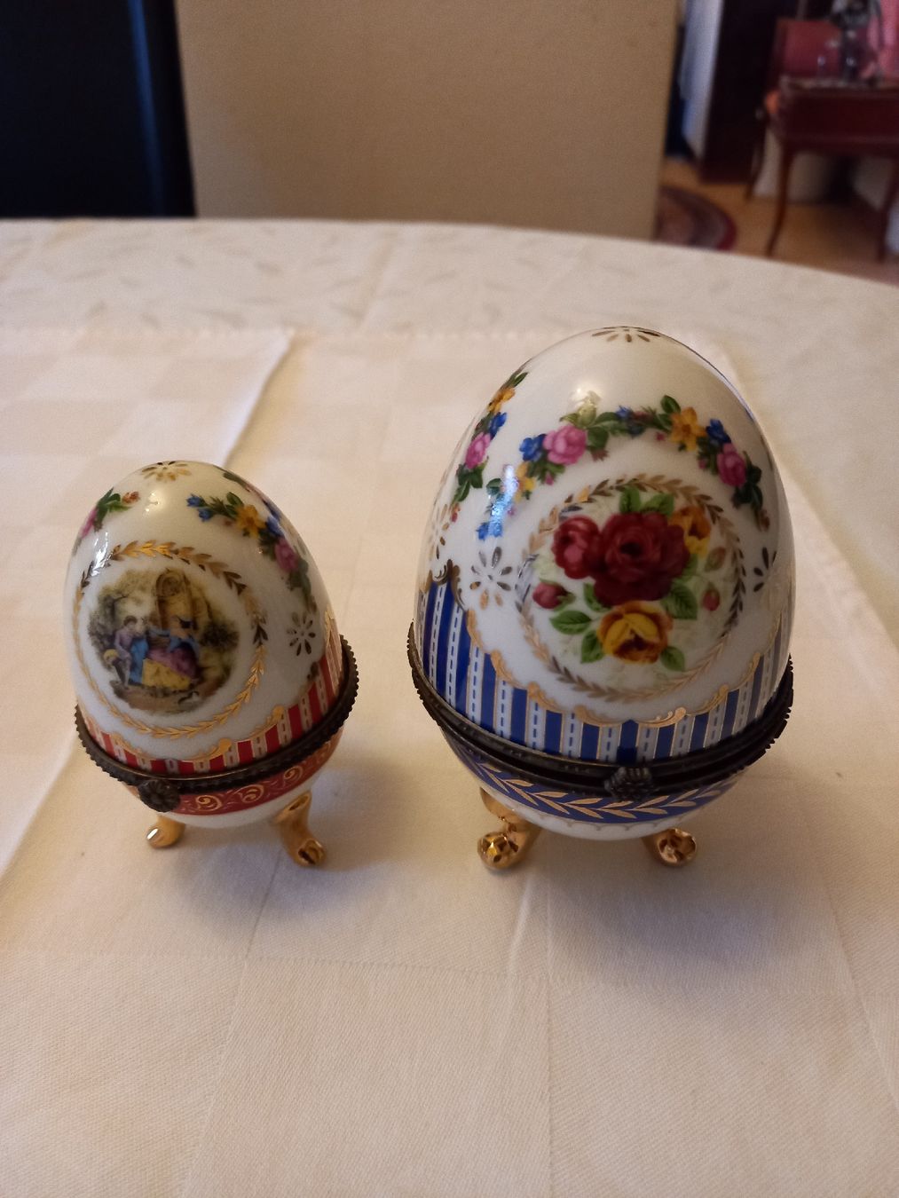 Alle Dekorationen: 2x Antik Egg Porzellan Does OC&CO Germany – Gebraucht aus Bern von Imamrashed