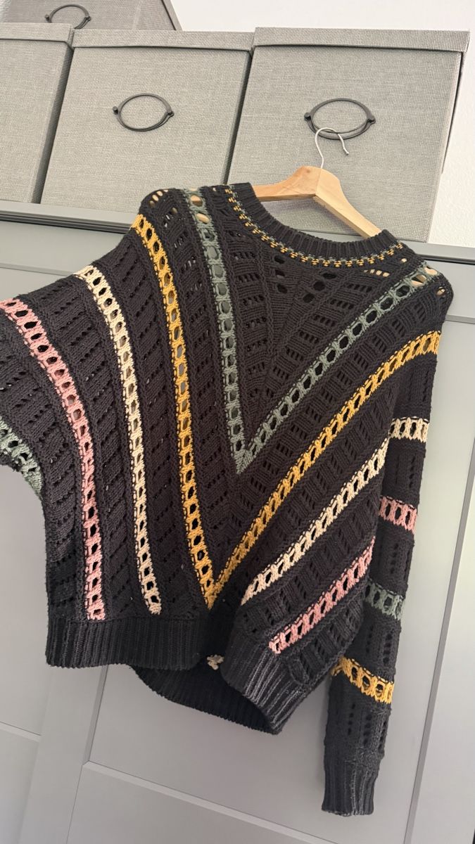 Maglioni & Felpe: Stylish Knitted Jumper  – Usato da Gebenstorf venduto da D0minika 3