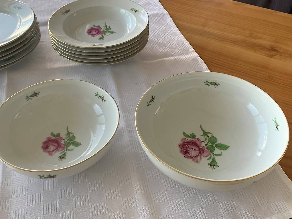 Set di piatti: Fürstenberg "Rote Rose" Essservice – Usato da Birrwil venduto da struempler 2