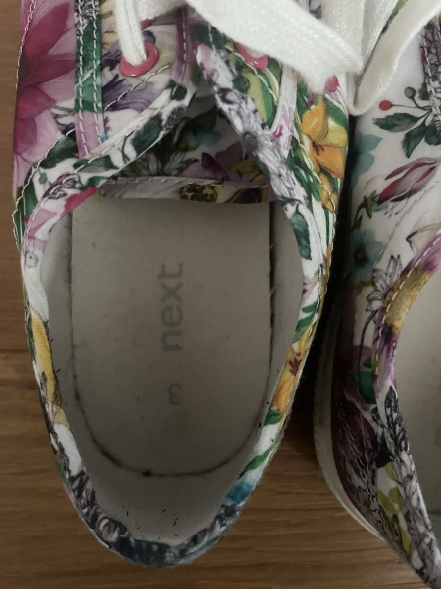 Next Scarpe per ragazze: Sommerschuhe – Usato da Aarwangen venduto da erd_ngx8 3