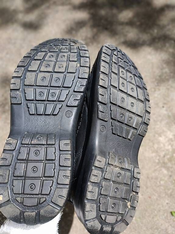 Herrenschuhe: Rechte Leder Schuhe große 41 – Gebraucht aus Schlattingen von armeFrau 1
