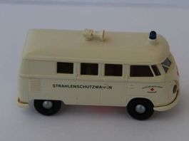 VW T1, Krankenwagen/Strahlenschutz, DRK, Brekina, HO
