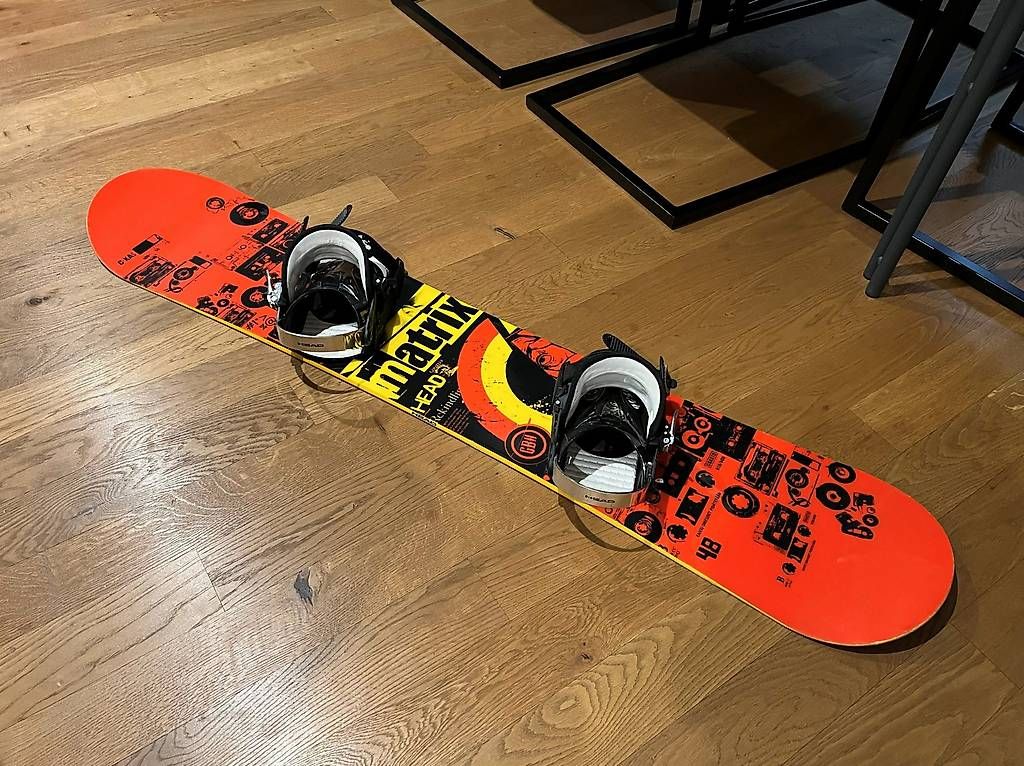 Board: Snowboard inkl. Bindung - Head, 145cm – Usato da St. Margrethen SG venduto da NGBaldi