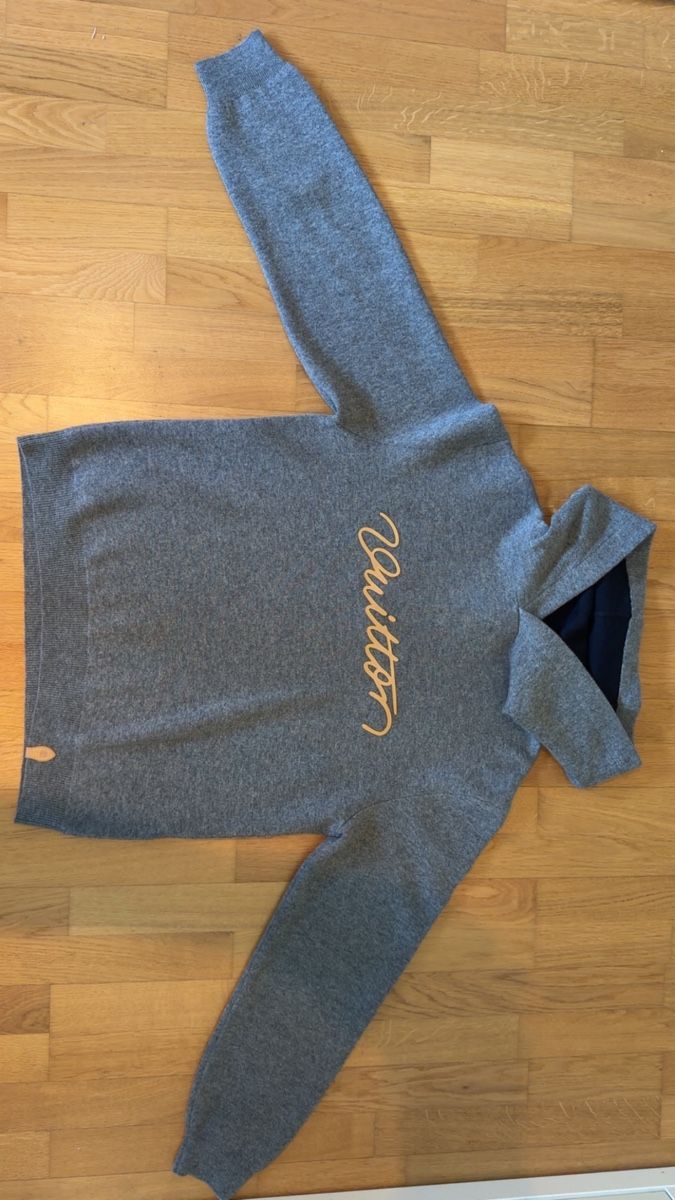 Louis Vuitton Pulls & Sweat-shirts: Pullover Louis Vuitton Grösse M (Logo stitching und Kaschmir – Neuf (Voir description) à Hölstein par Ch_Th.