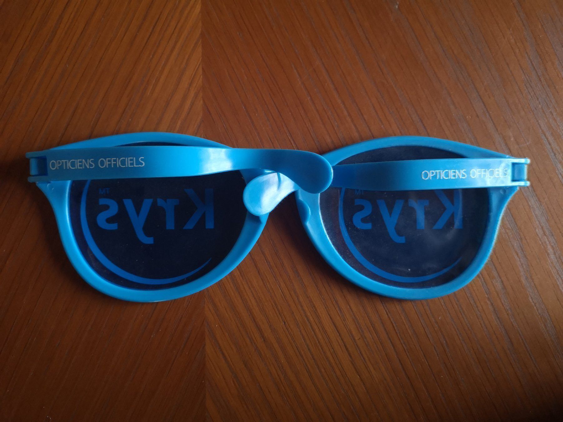 Lunettes & Verres: Sonnenbrille blau – Neuf (Voir description) à Rothrist par GIWALD 1