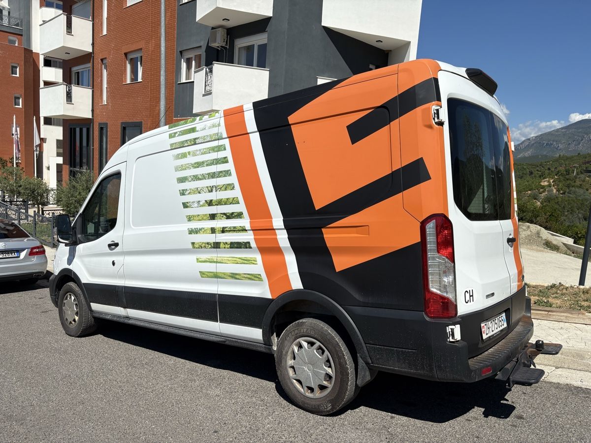 Ford Nutzfahrzeuge: Ford transit 2.0 van 350 L3 eco blue – Defekt aus zürich von Efekta 2
