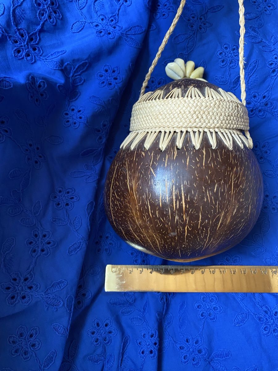 Borse da donna: Sac ethnique noix de coco coquillage raphia neuf – Nuovo (secondo la descrizione) da Geneve venduto da Monthoux13 1