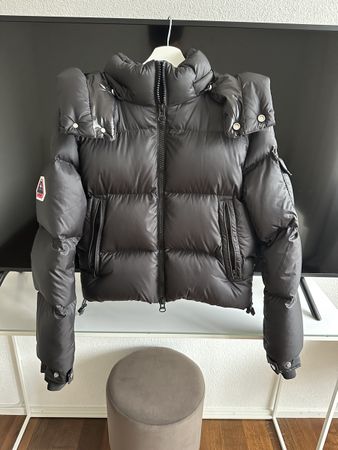 Jack1t Winterjacke Schwarz, Gr. XS, Neuwertig & Warm!