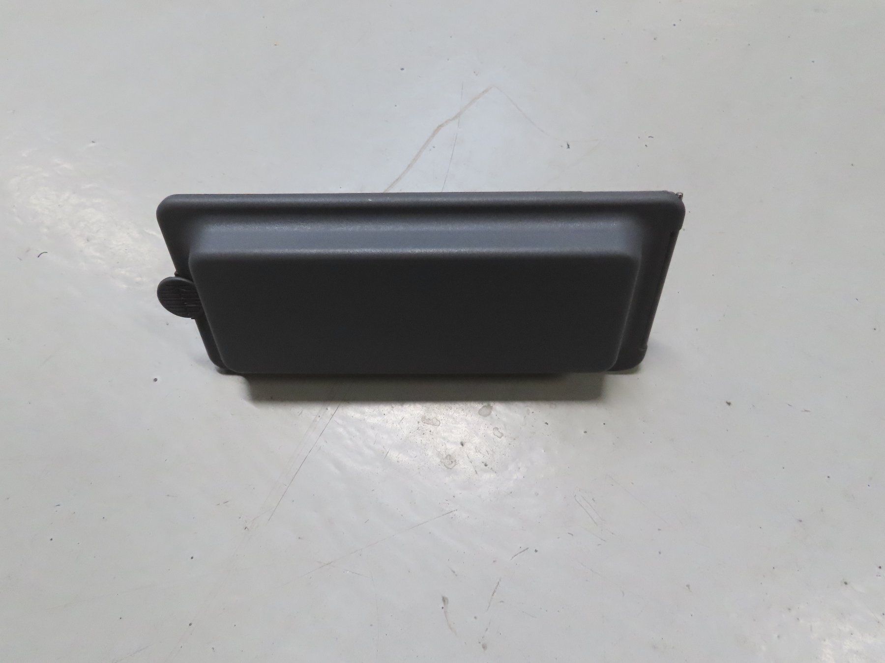 Console: Duschkonsole mit Anschluss und Schalter – Usato da Alpnach-Dorf venduto da Hess-Automobile