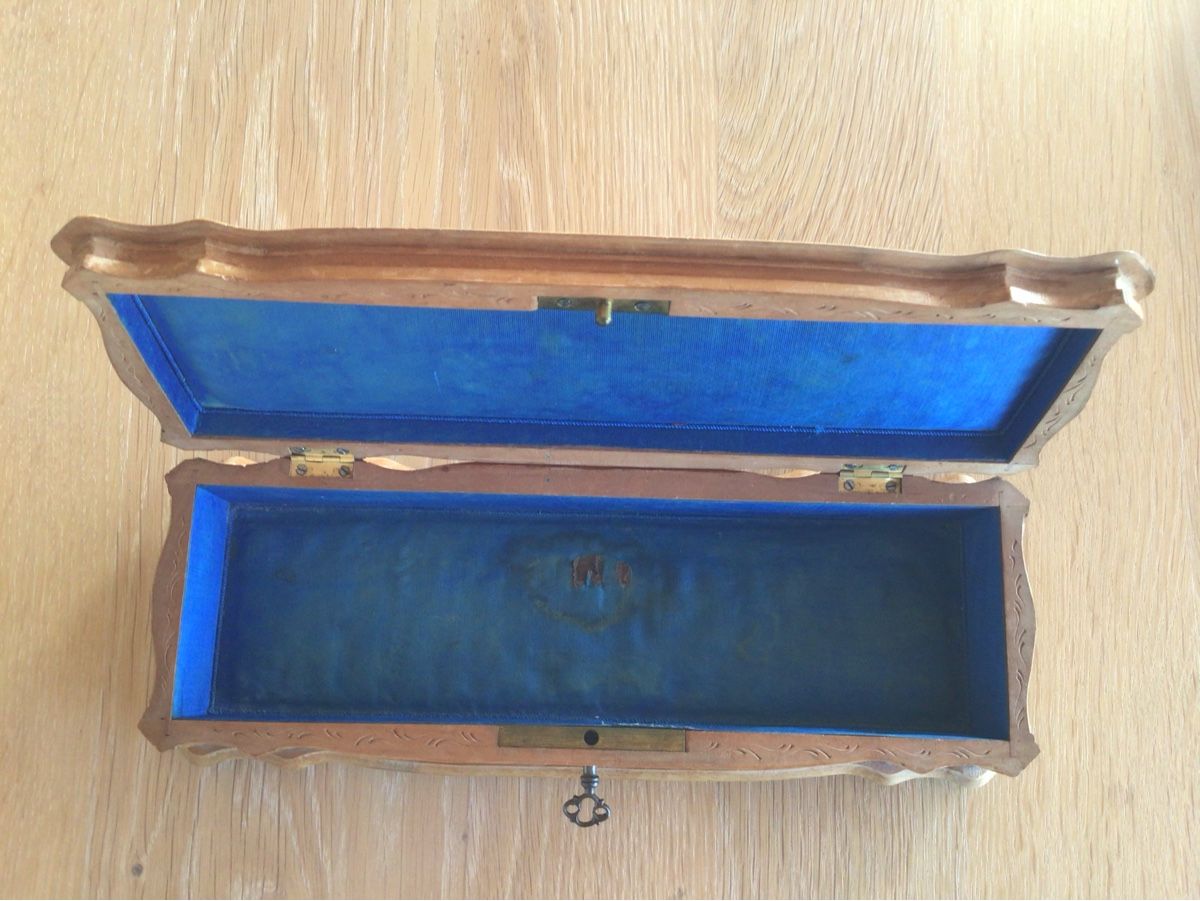 Coffrets à bijoux: SCHMUCKKÄSTCHEN 28 cm lang – D'occasion à Aeschlen ob Gunten par yeti49 3