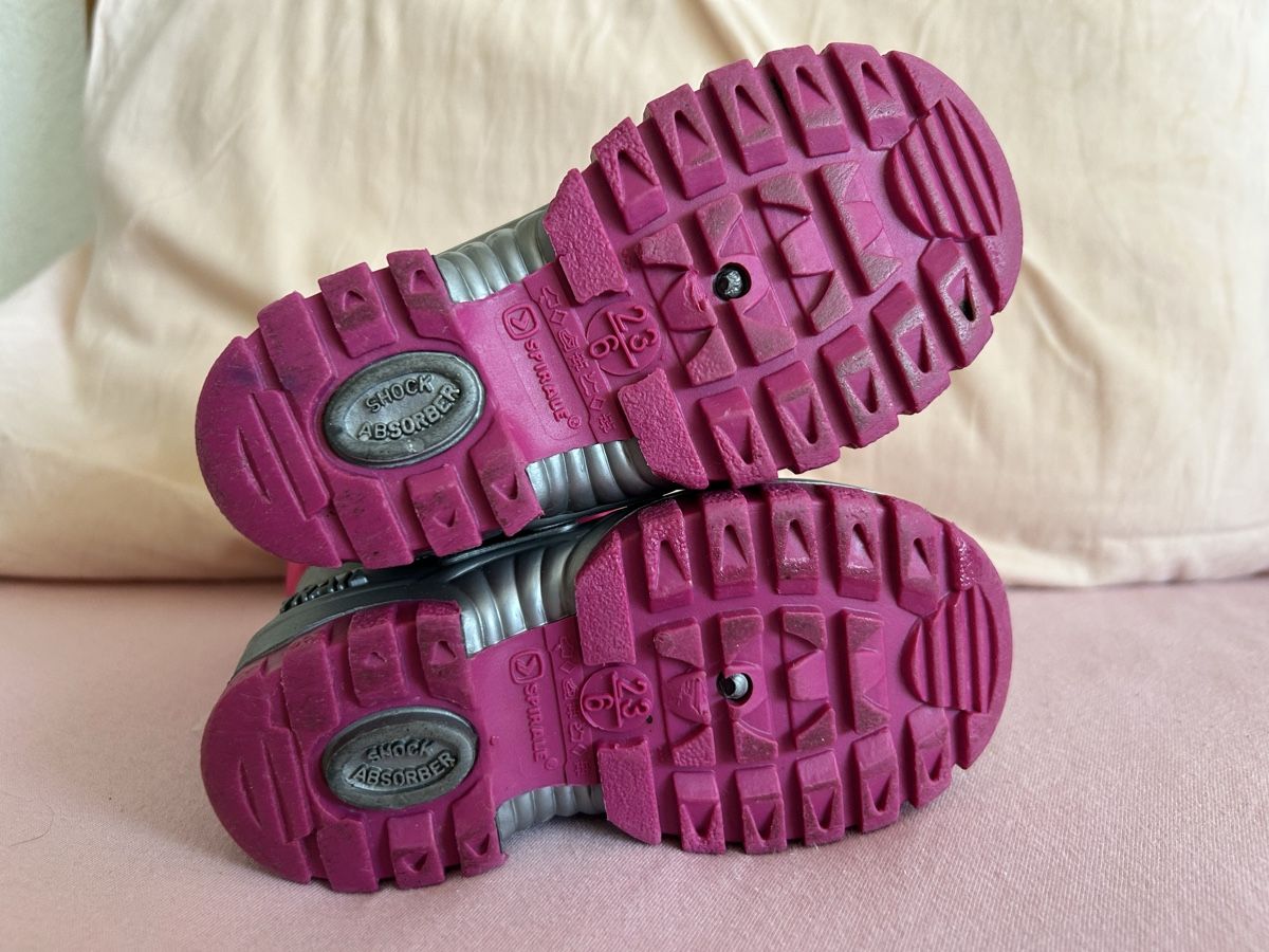 Schuhe für Mädchen: Stiefel Grösse 23 – Gebraucht aus Sarmenstorf von ramoeneli 2