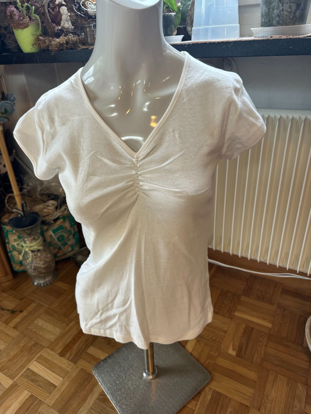 T-shirt: T`shirt – Nuovo e nell'imballaggio originale da Balsthal venduto da dasesaro
