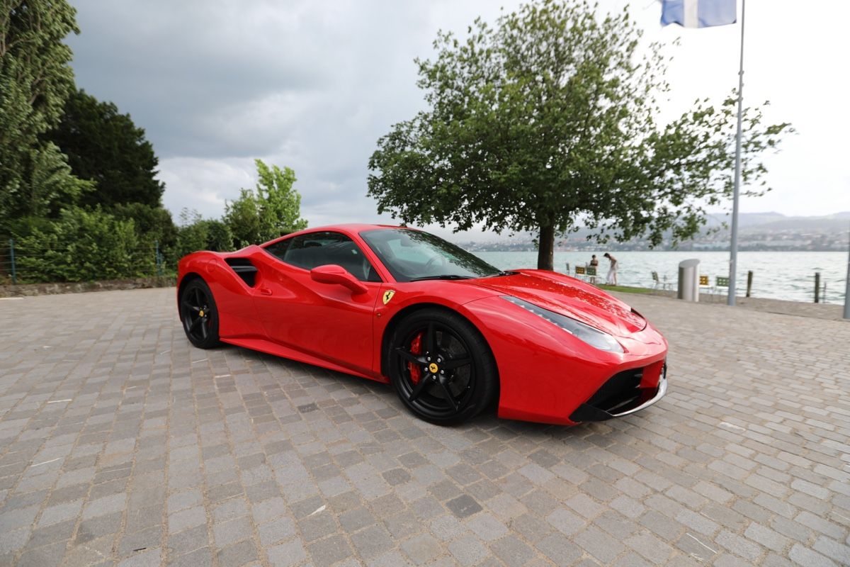 Ferrari Automobili: Ferrari 488 GTB, Top Zustand – Usato da Luzern venduto da Christian-07 7