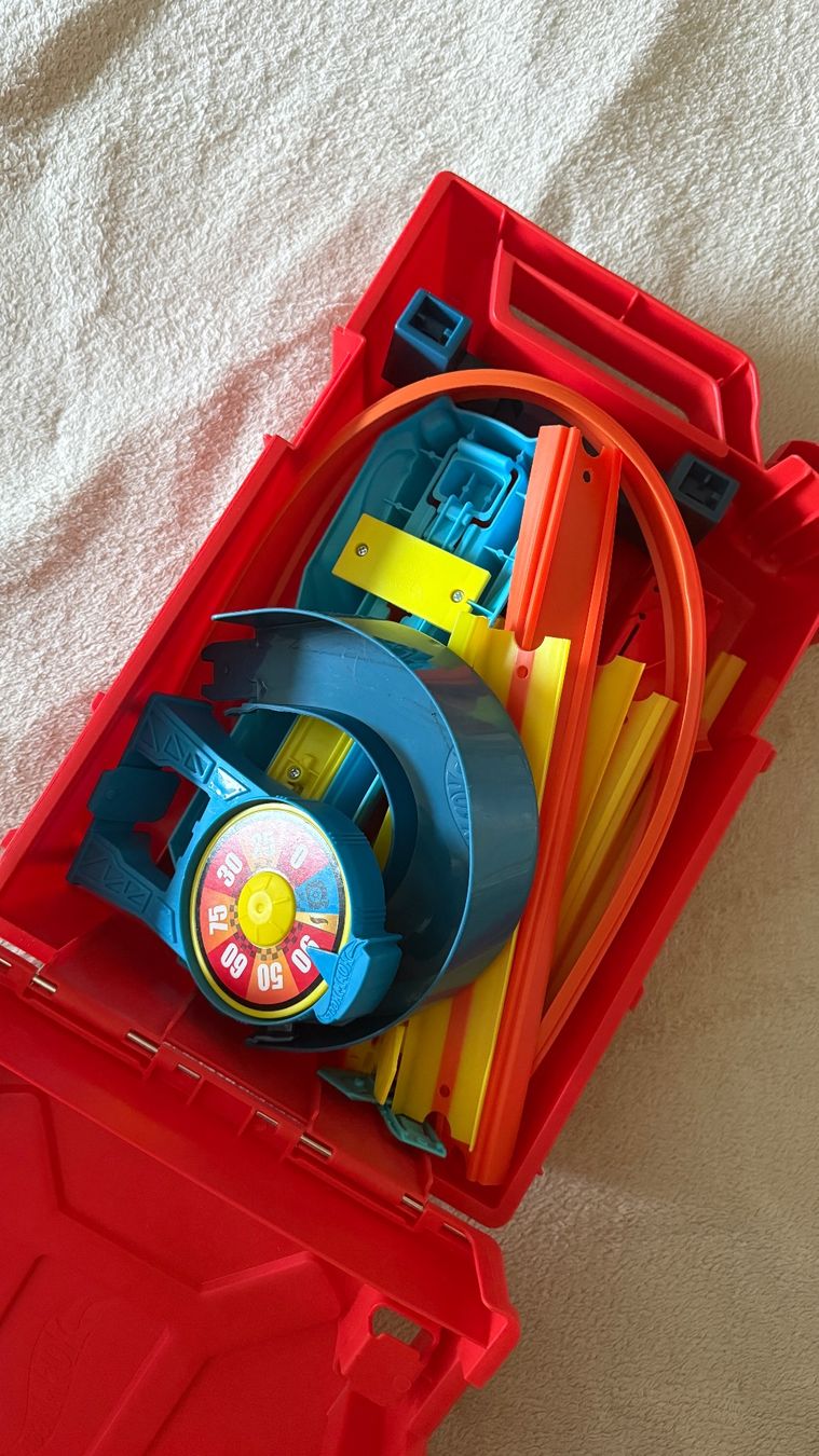 Hot Wheels Giocattoli: Hot wheels Strecke – Usato da Zürich venduto da shopping.basket
