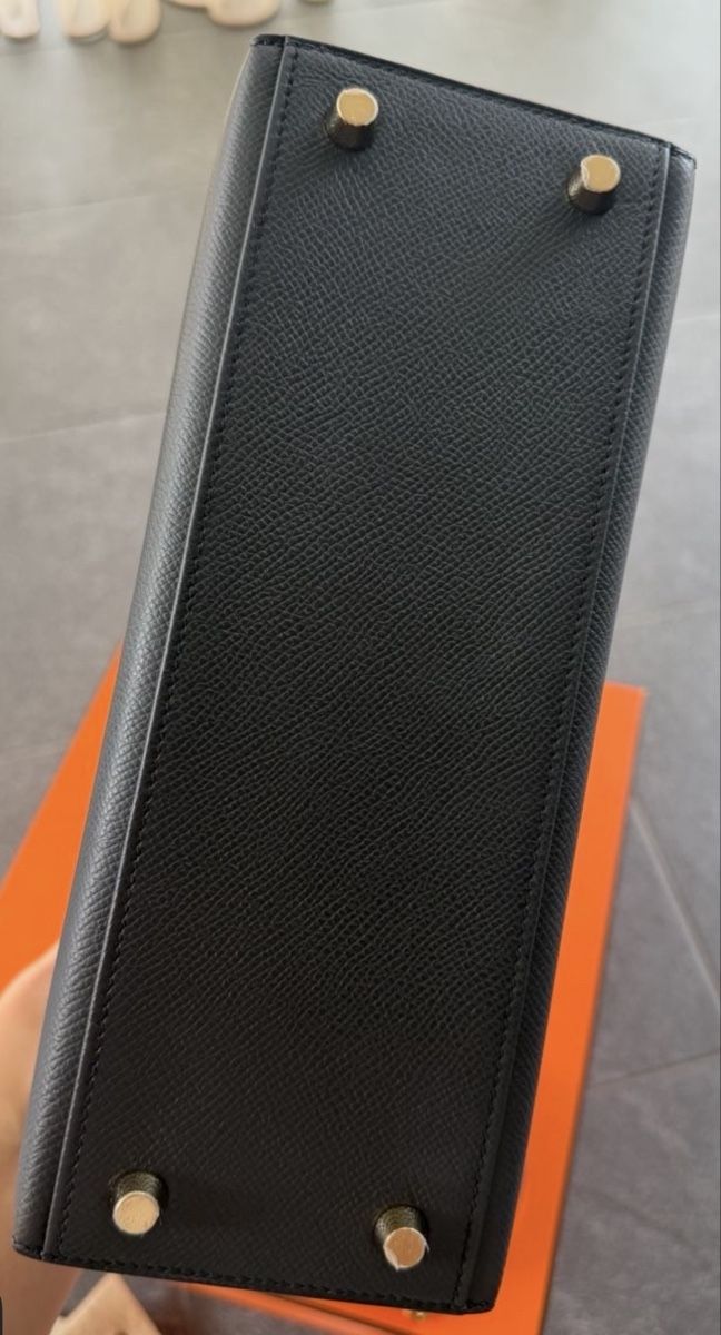 Hermès Borse da donna: HERMÈS Kelly 25 – Nuovo (secondo la descrizione) da Pfäffikon SZ venduto da happy.life 7