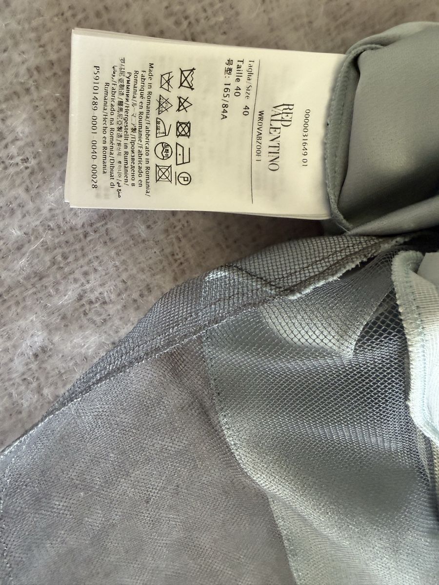 Valentino Vestiti: Red Valentino Kleid hellblau Grösse 36 neuwertig – Nuovo (secondo la descrizione) da Kilchberg ZH venduto da Seb92 6