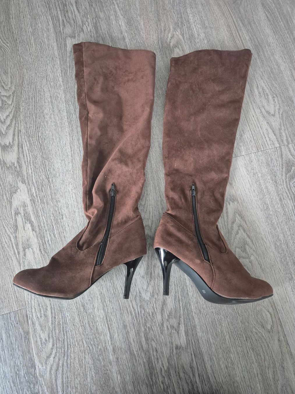 Scarpe da donna: Braune Stiefel, Wildlederoptik, Grösse 40 – Nuovo (secondo la descrizione) da Eglisau venduto da nicij79 2