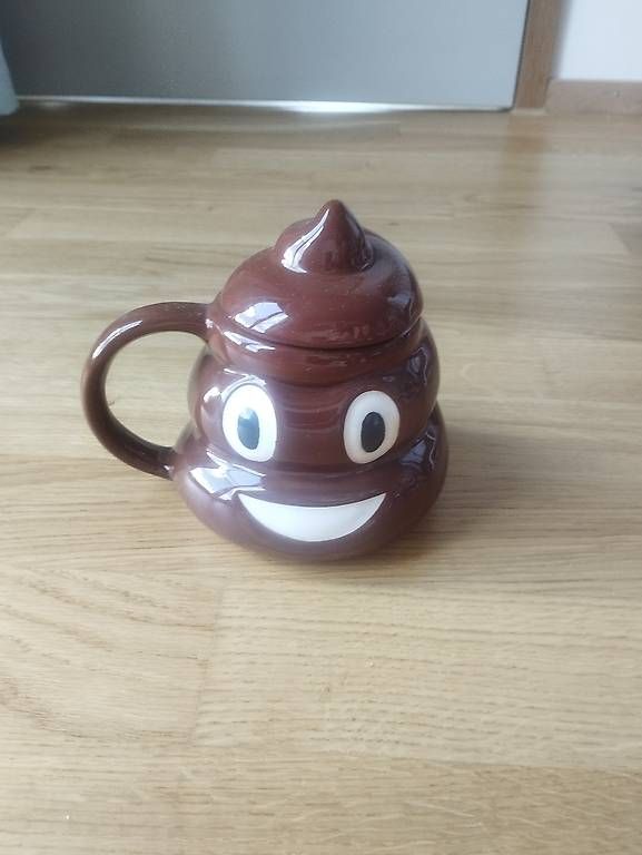 Tasses: Emoji -Tasse – D'occasion à Zürich par roi_9vv6
