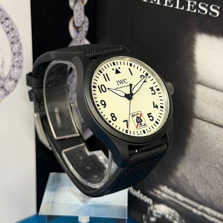 Montres: IWC Pilot "Black Aces" IW326905 – D'occasion à Genève par minty.watches 2
