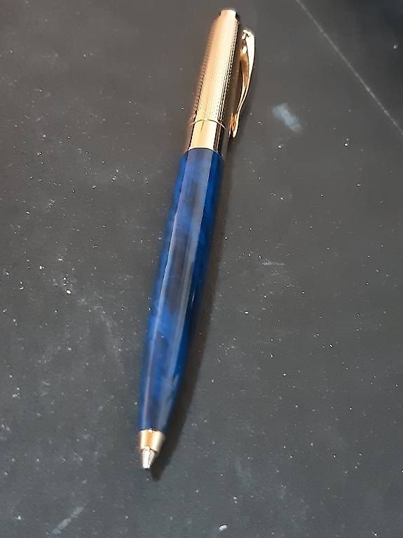 Pelikan Penna & Evidenziatori: Stylo à bille Pelikan – Usato da Mézières VD venduto da joe_65kf 2