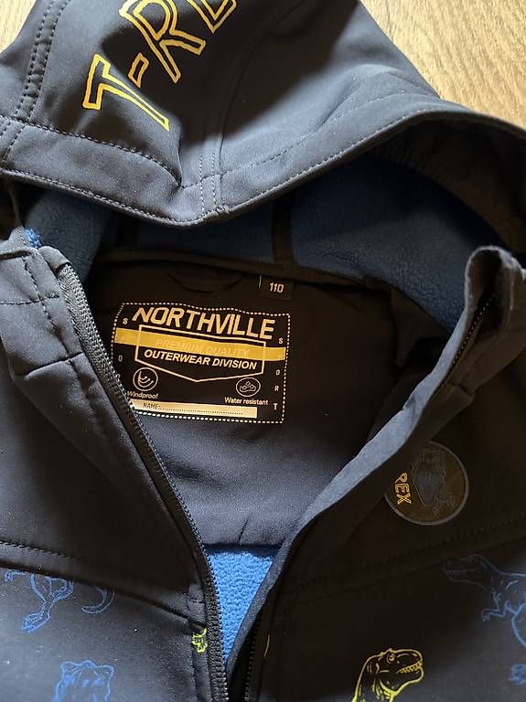 Jacken & Mäntel: Softshelljacke Grösse 110 – Gebraucht aus Innerberg von shopp 1