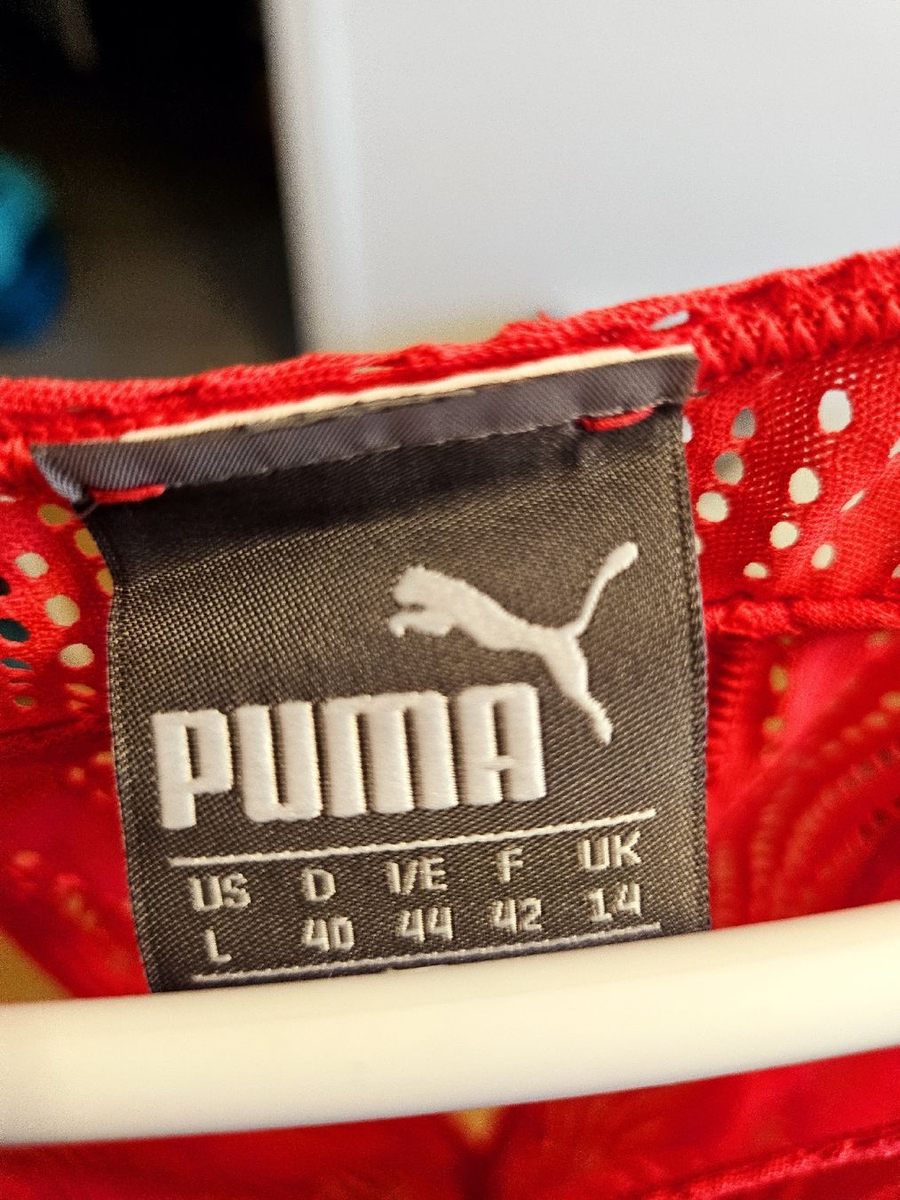 Puma Top: Top puma – Nuovo (secondo la descrizione) da La Tour-de-Peilz venduto da mar_2r26 1