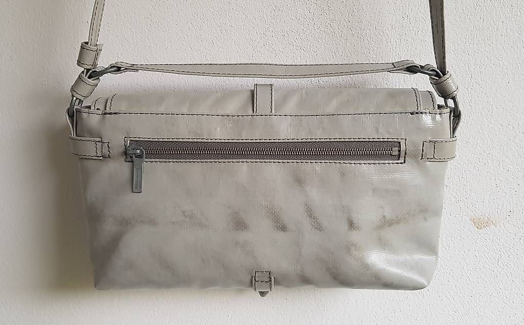 Freitag Sacs femmes: Freitag Tasche R119 Ottendorfer, Hellgrau – D'occasion à Bern par Lepidoptera11 2