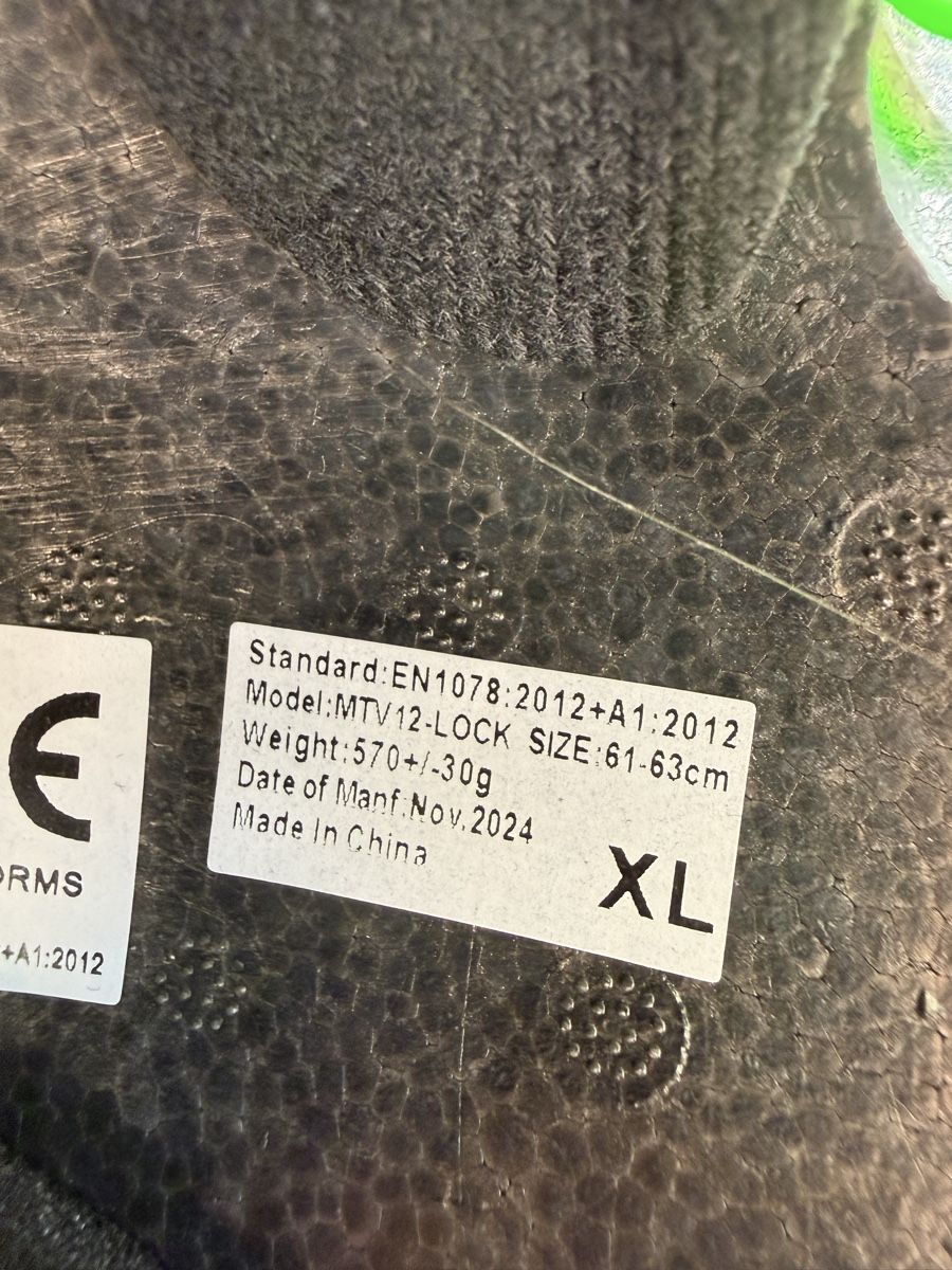 Caschi: Velohelm Grösse 61-63 NEU – Nuovo e nell'imballaggio originale da Thalwil venduto da val_bm5t 5