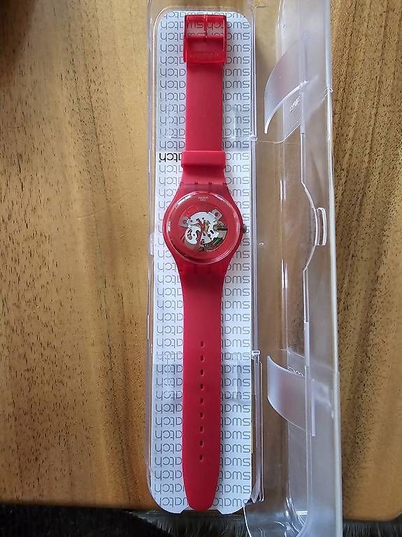 Orologi: Montre Swatch rouge – Usato da Orvin venduto da patriciaaufranc 1
