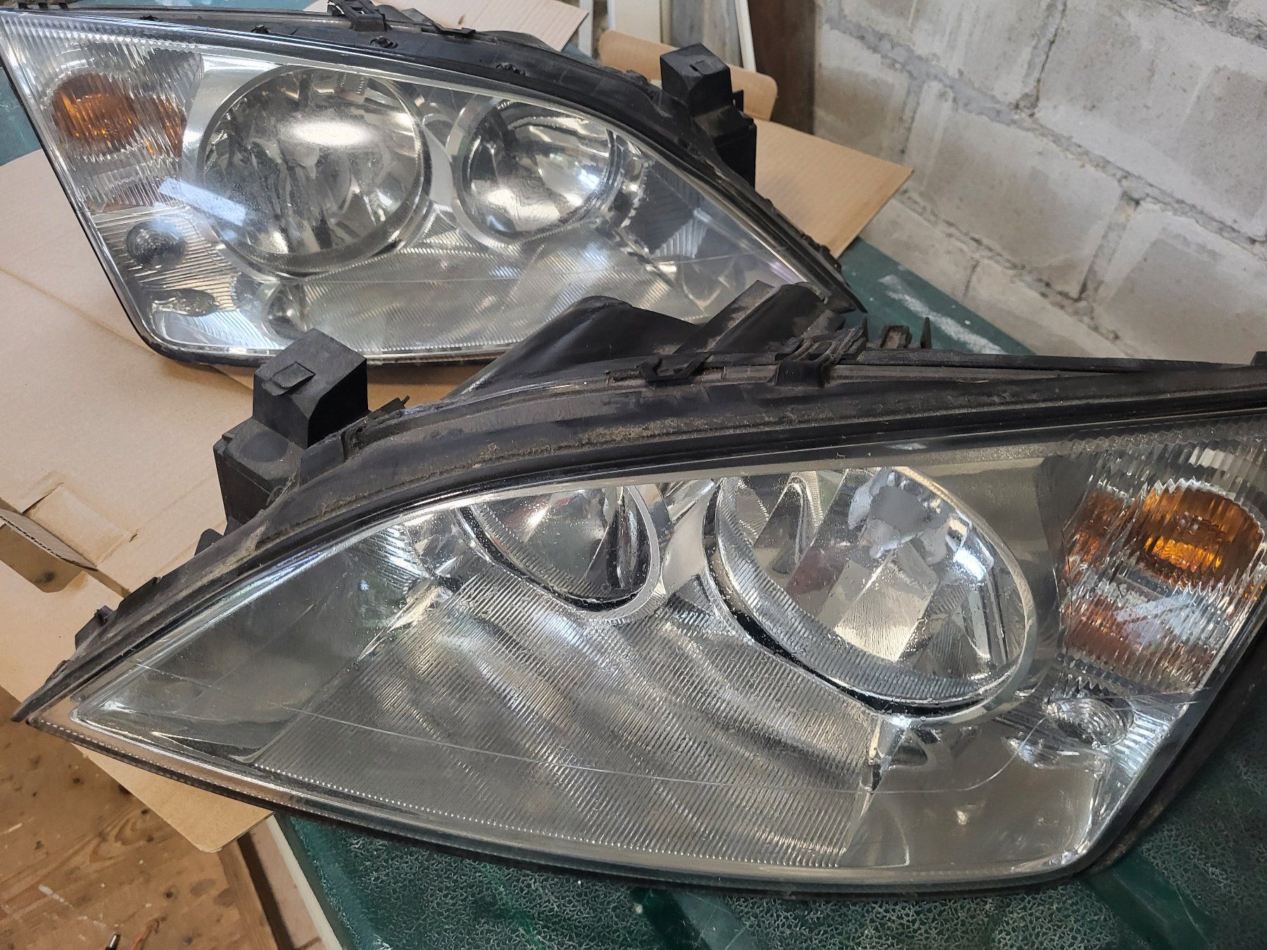 Fari: Ford Mondeo MK3 Scheinwerfer – Usato da Niederteufen venduto da BallyPinball