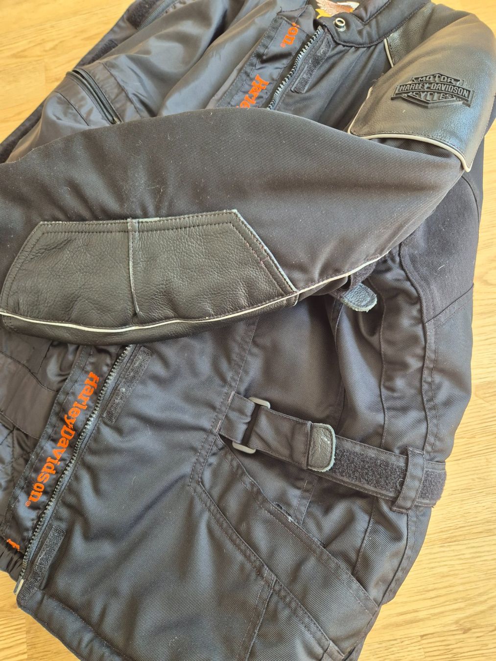 Harley-Davidson Giacche: Harley Davidson Töff Jacke – Usato da Safenwil venduto da FlyingFighter 5