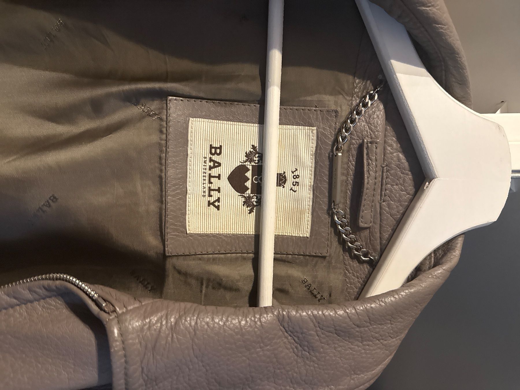 Bally Jacken: Bally Hirschlederjacke – Gebraucht aus Ostermundigen von LaurentnJS 5