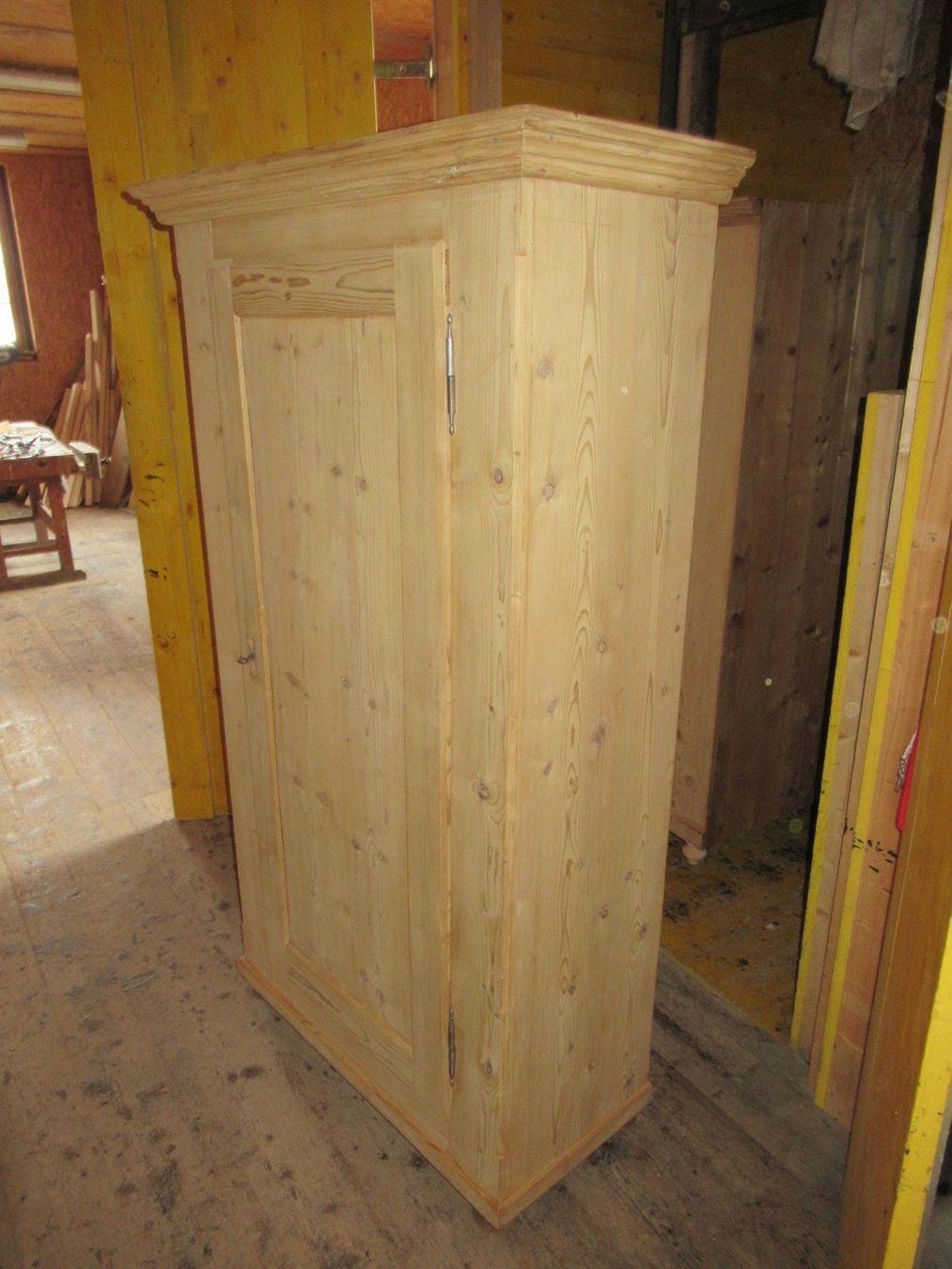 Armadi: Schrank (Tanne/183) – Usato da Berg SG venduto da Pizza58 3