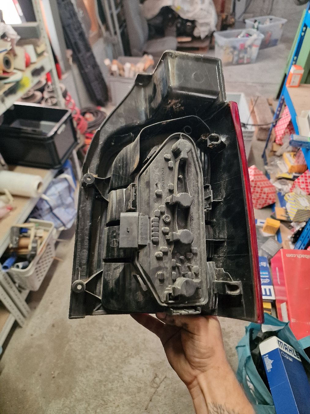 Phares: Heckleuchten Original VW T5 – D'occasion à Mols par L.M.123 1
