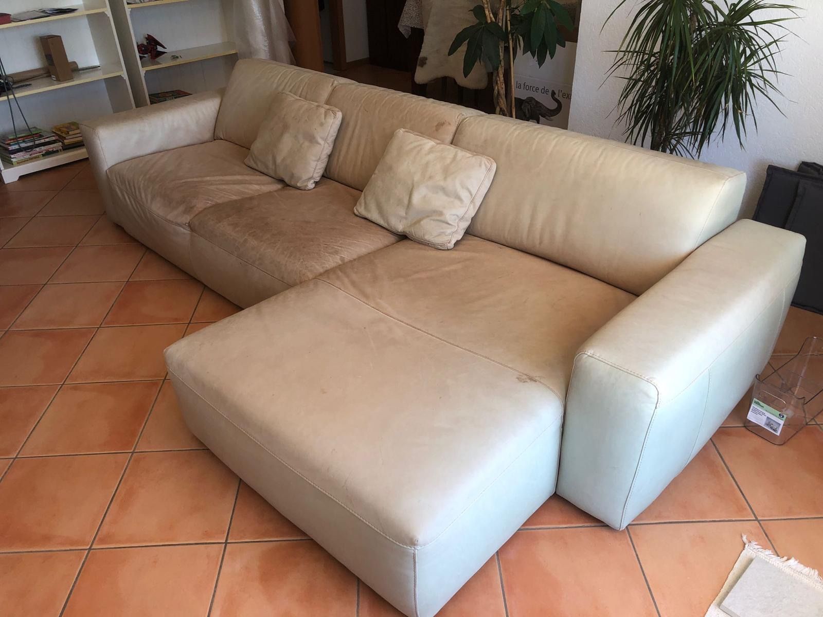 Divani: Canapé d'angle cuir beige d'occasion – Usato da Genolier venduto da eag_rv72 1