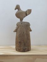 Sculpture en bois antique, oiseau stylisé, art primitif