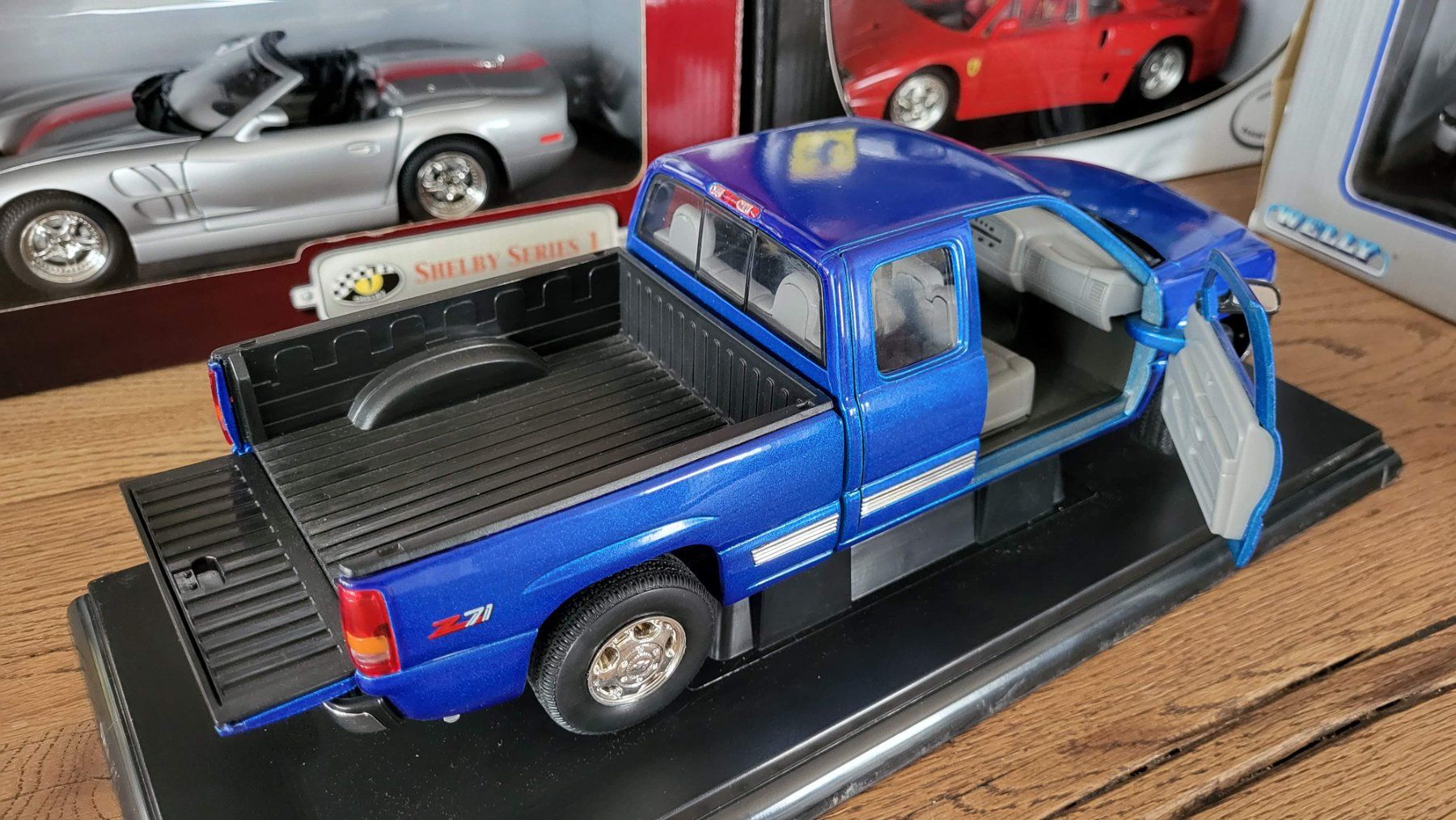 Welly Modellini d'auto: Chevrolet Silverado 1999 1:18 Welly – Usato da Rothrist venduto da Juana5 4