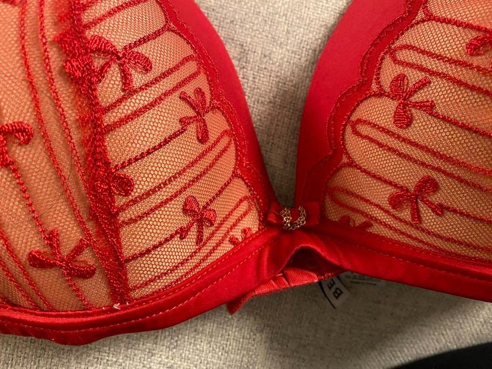 Beldona Sonstige Unterwäsche: BH / Red Lace Bra by Beldona, Size 80C – Neu (gemäss Beschreibung) aus Basel von Chahri 1