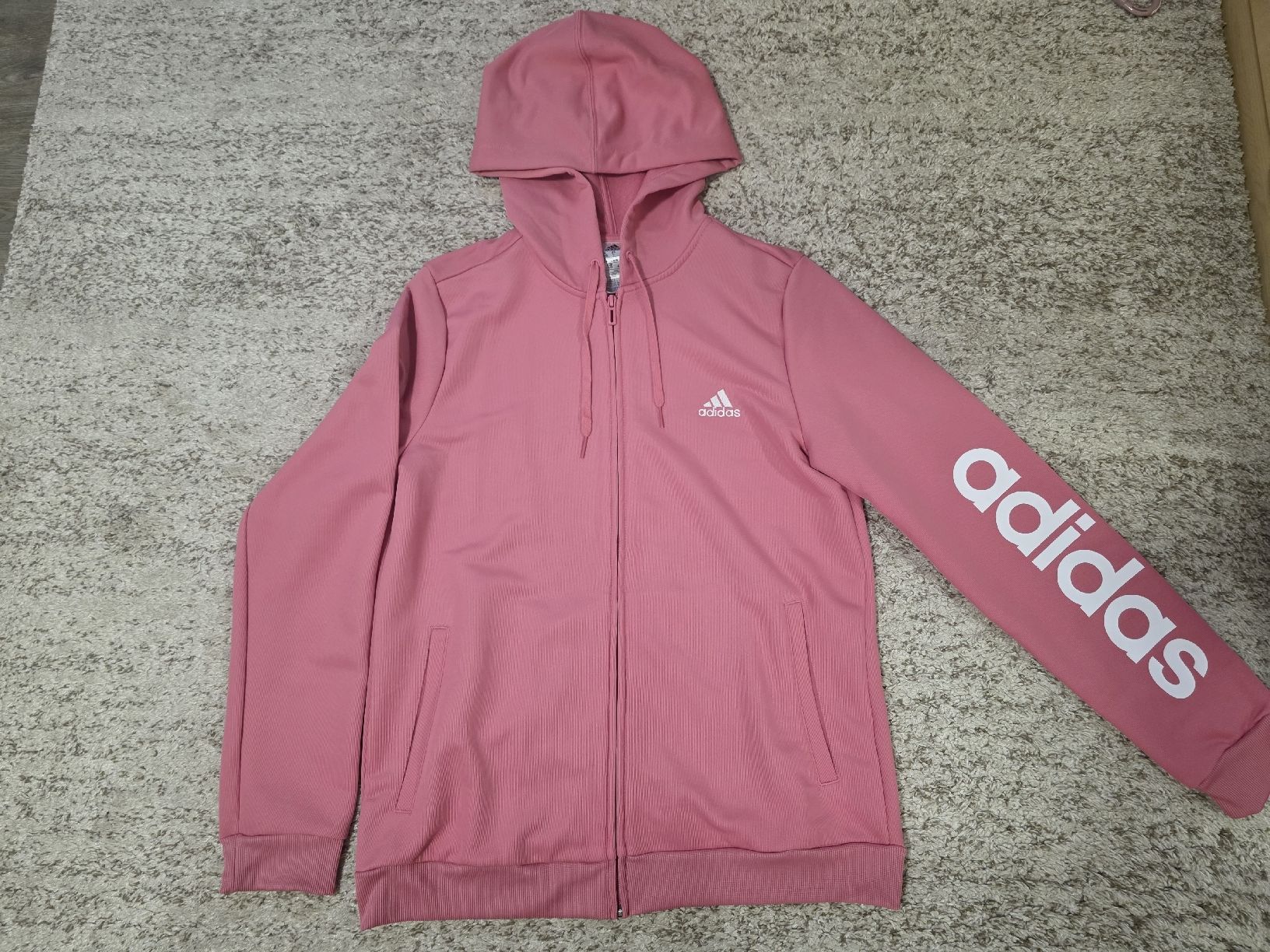 Adidas Jacken: Adidas-Trainingjacken – Gebraucht aus Suhr von MrvicaAG 1