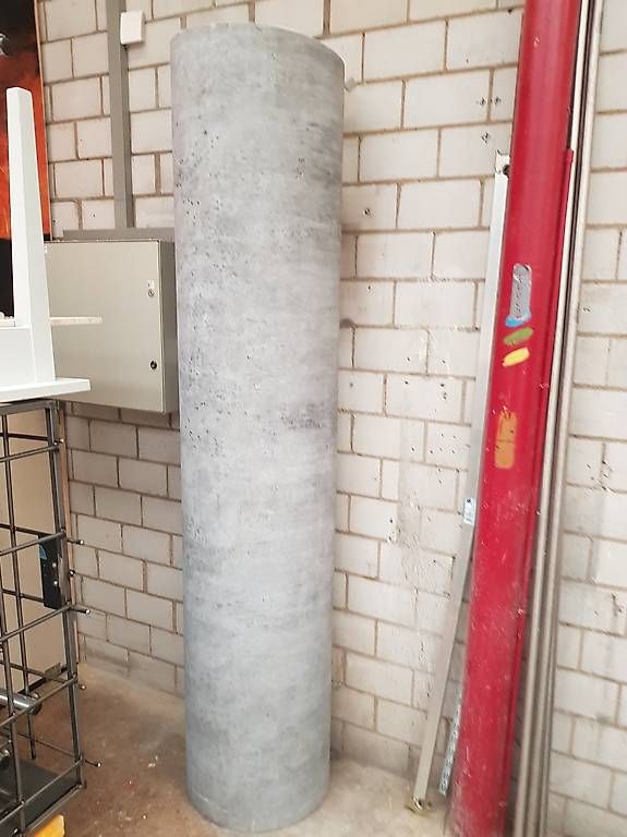 Articoli in legno: Holzsäule ca. 250cm hoch – Usato da Bern venduto da Domskeskulturservice 1
