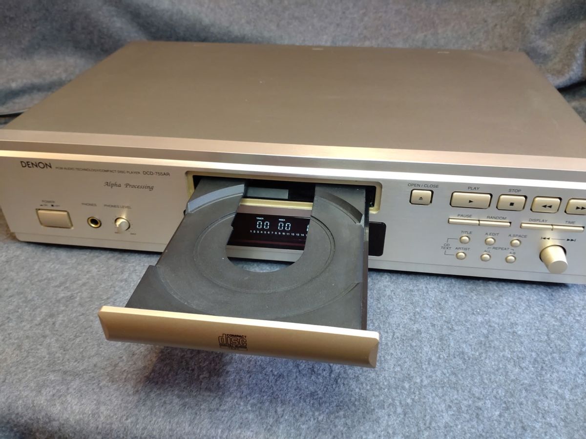 Denon Lettore multimediale & Streamer: Denon DCD 755AR CD Player  Champagner – Usato da Trimbach venduto da ELITA-5 6