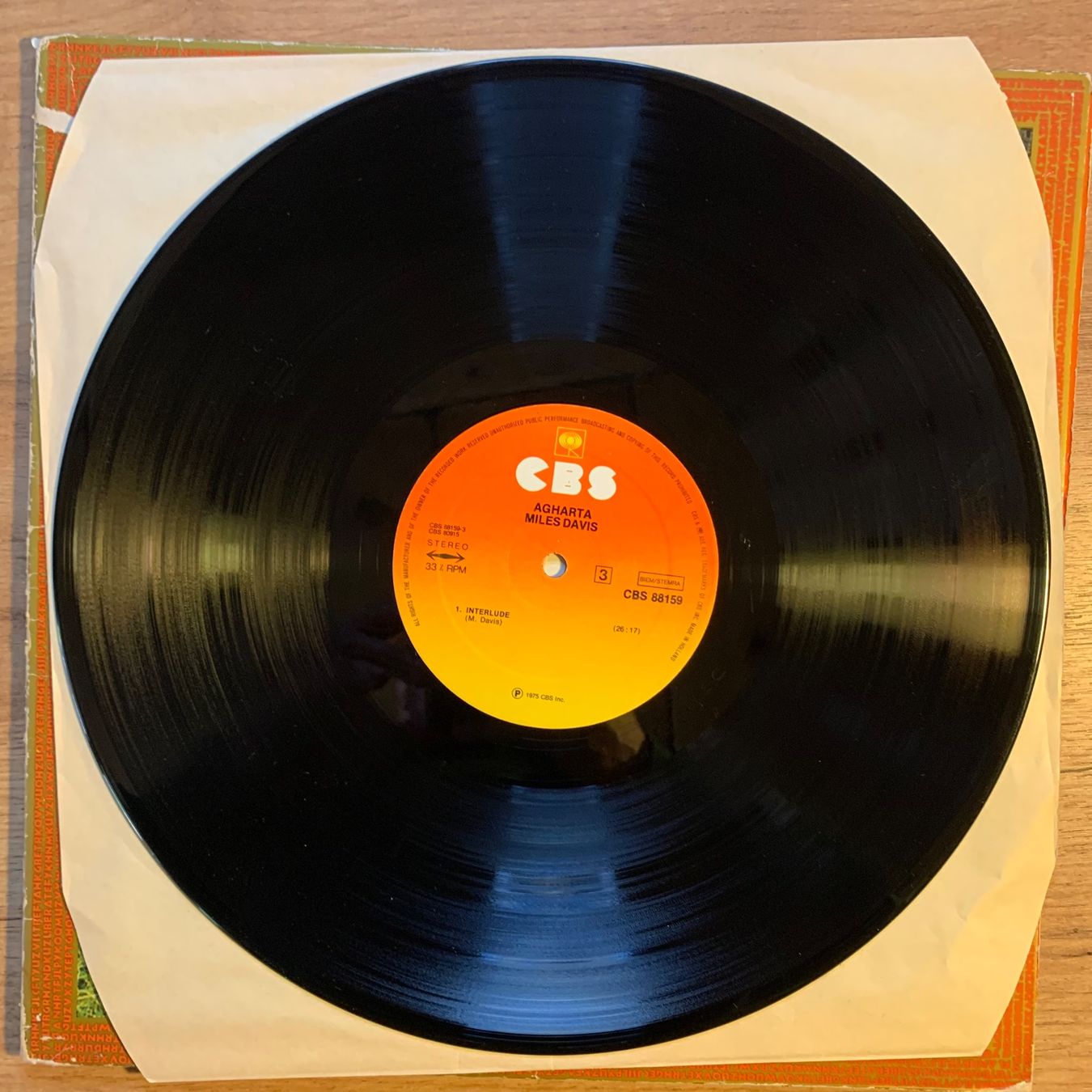 Dischi in vinile: MILES DAVIS - AGHARTA...OG EU 1975...VG++/VG – Usato da Gals venduto da Diskopatshop 3