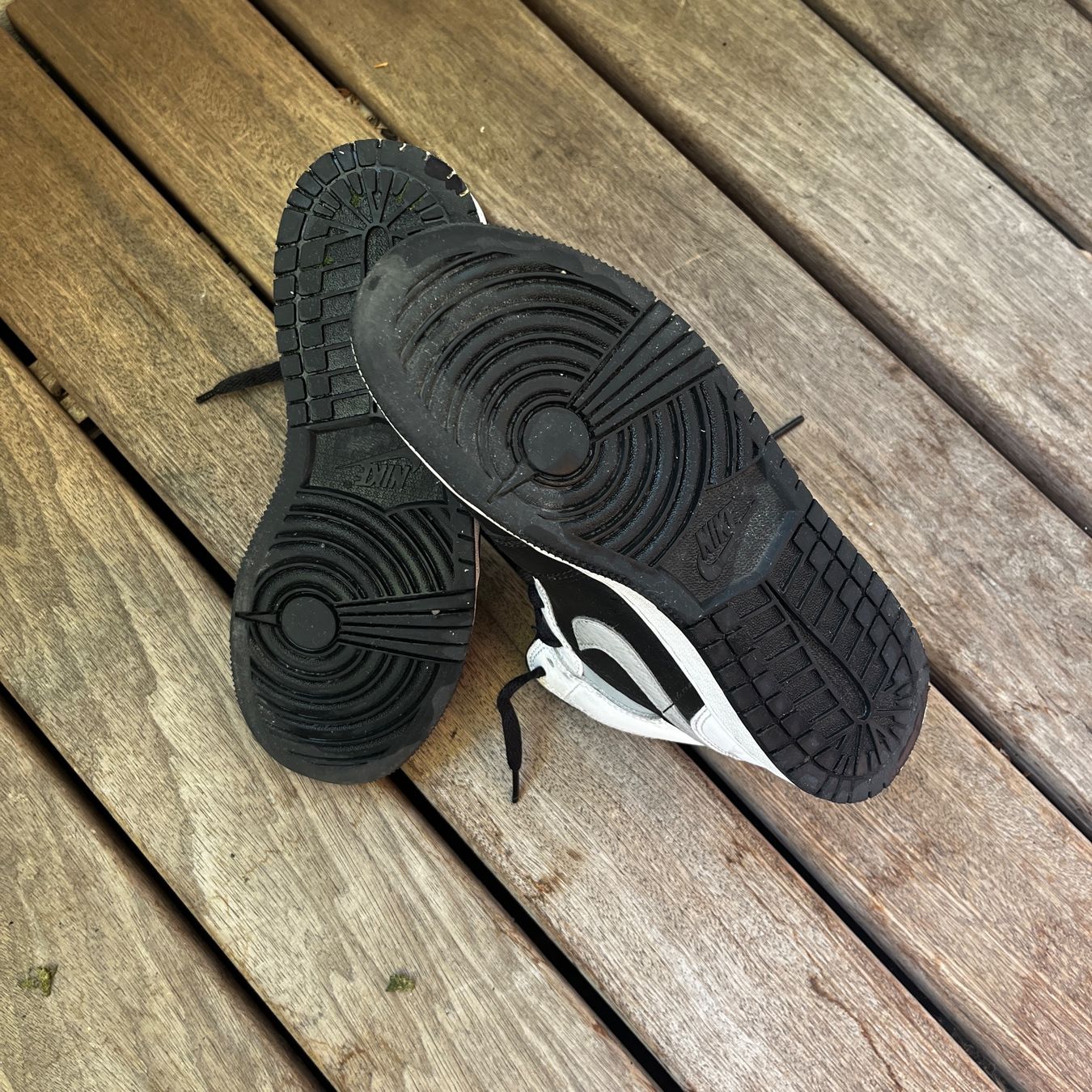 Jordan Scarpe per ragazzi: Nike AIR Jordan 1 MID – Usato da Luzern venduto da ReaLou 3