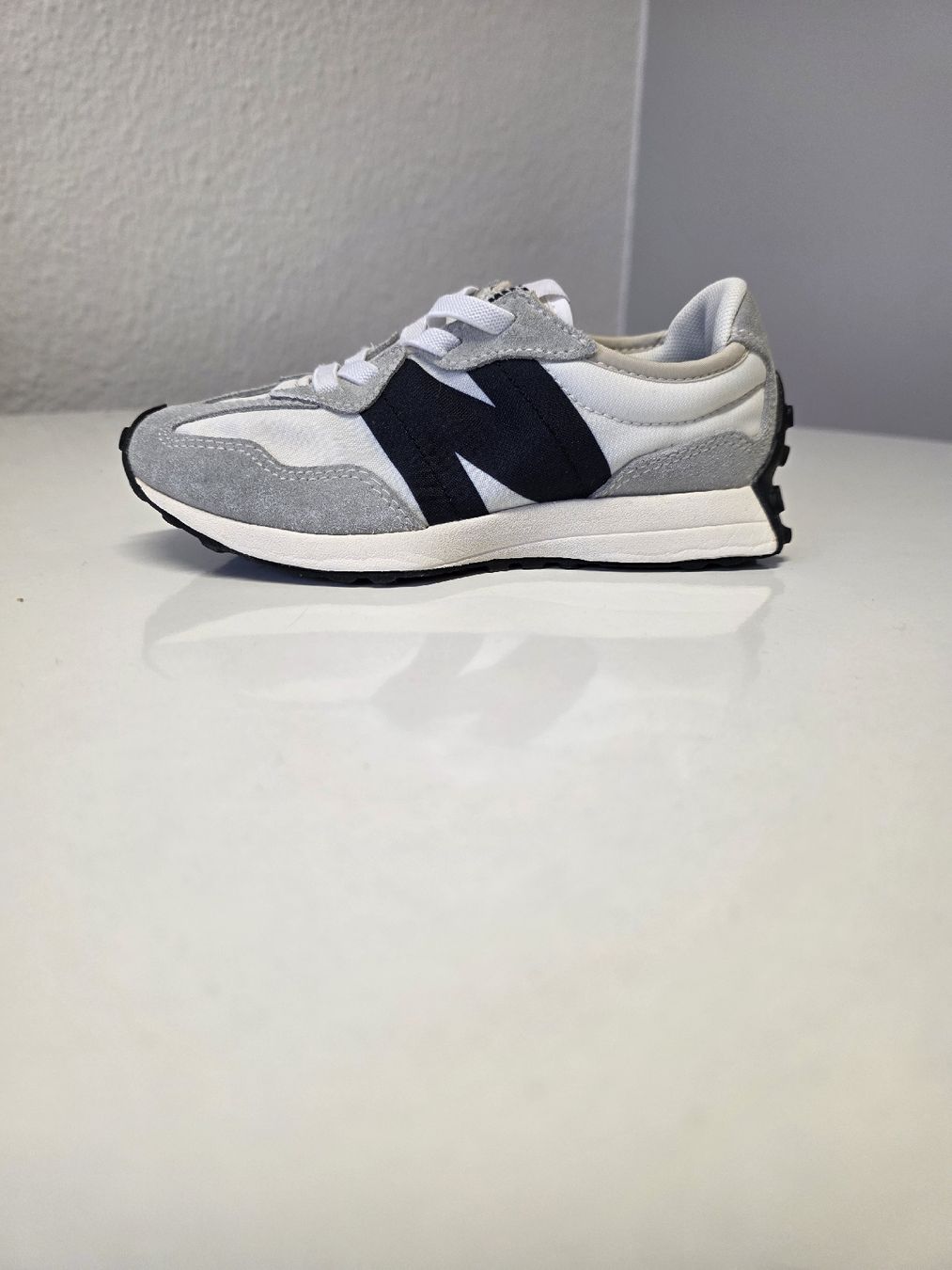 Scarpe per ragazzi: New Balance. Nr.30.5 – Usato da Suhr venduto da MrvicaAG 2
