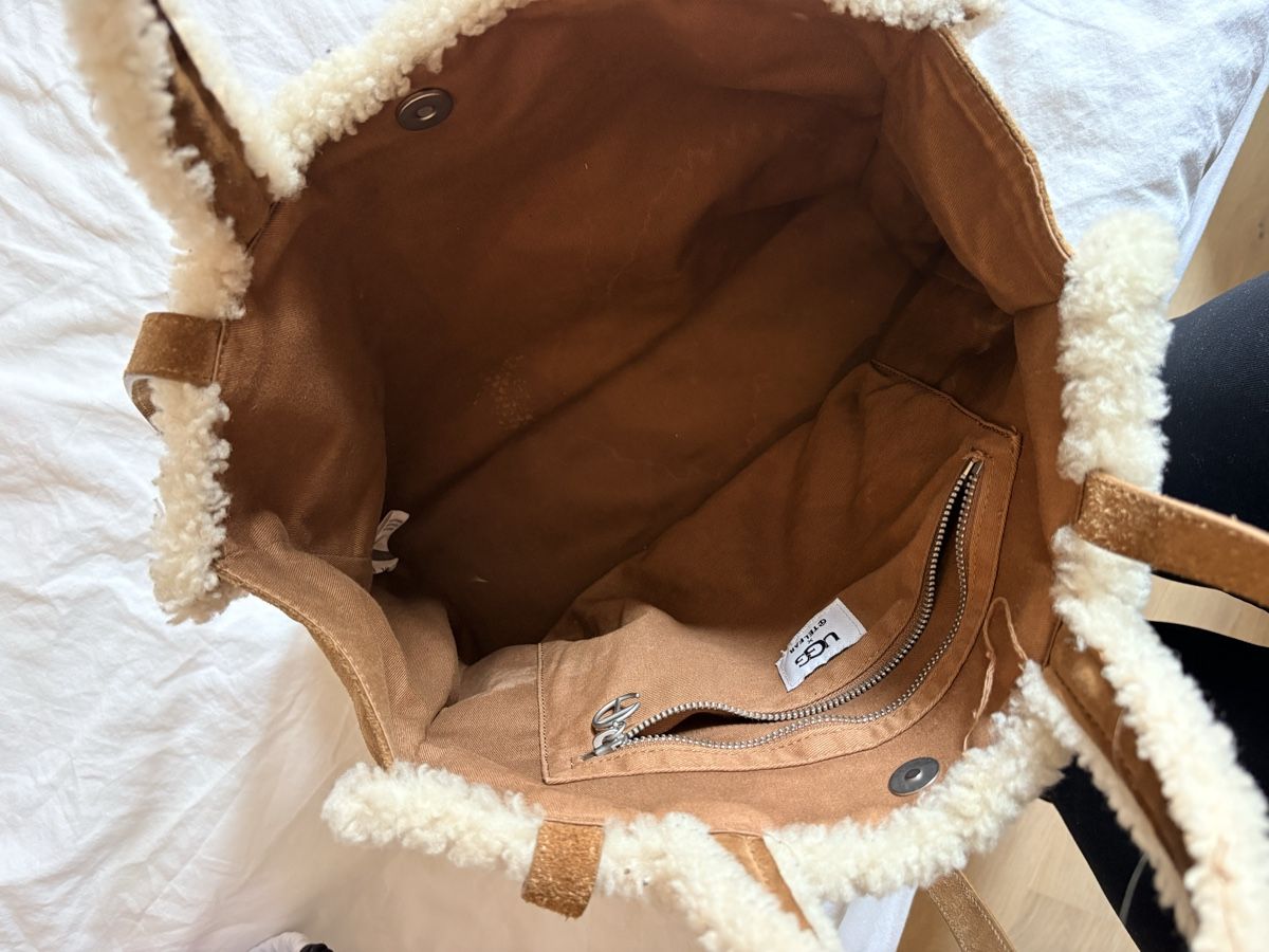 Ugg Taschen für Damen: Sac cabas Telfar X Ugg – Gebraucht aus Vevey von cal_yqk6 3